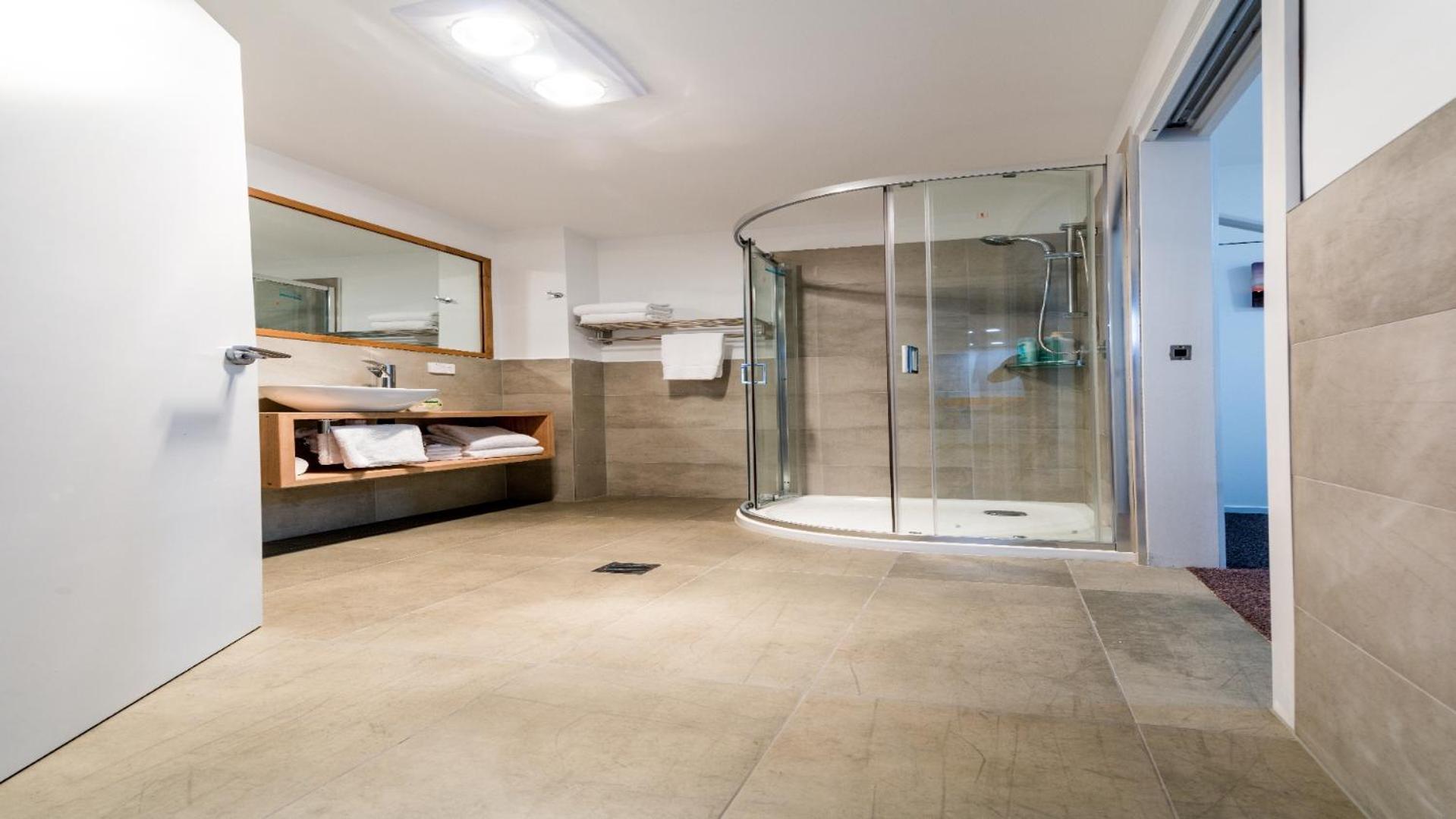Ulverstone River Edge Holidayapartments الغرفة الصورة